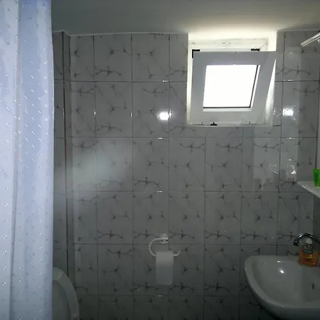 Apartment Studios Nikos Methana
